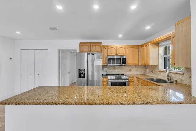 $525,000 | 3143 Deer Creek Lake Shore Drive, Unit 3143, Deerfield Beach, FL 33442