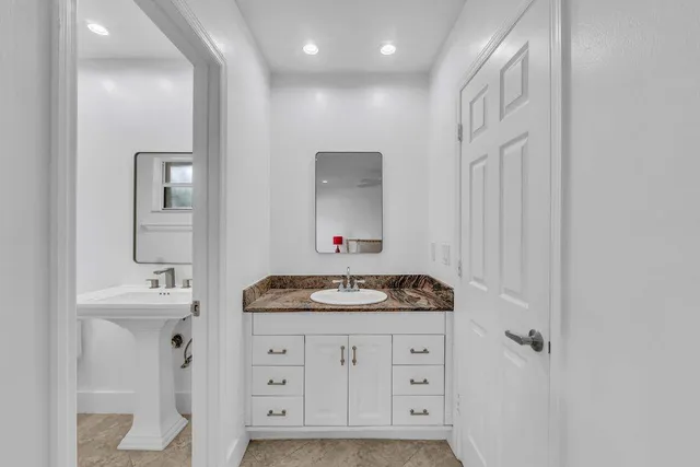 $525,000 | 3143 Deer Creek Lake Shore Drive, Unit 3143, Deerfield Beach, FL 33442