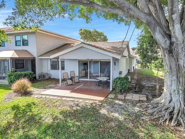 $525,000 | 3143 Deer Creek Lake Shore Drive, Unit 3143, Deerfield Beach, FL 33442