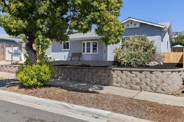 $795,000 | 9468 Doheny Road, Santee, CA 92071