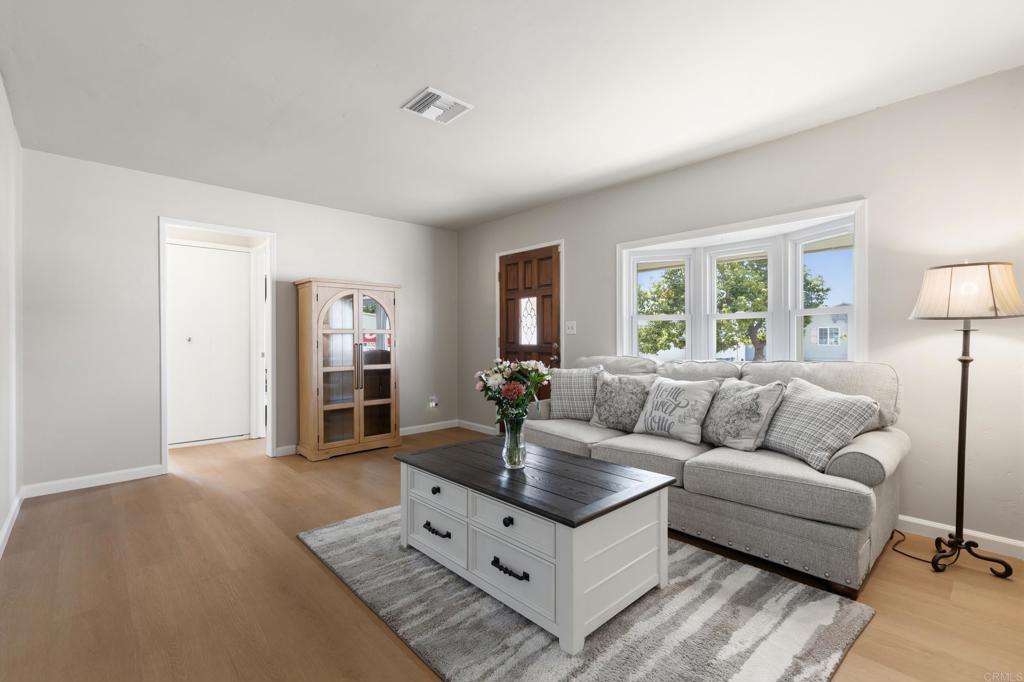 9468 Doheny Road Santee, CA 92071 - Photo 3 of 12