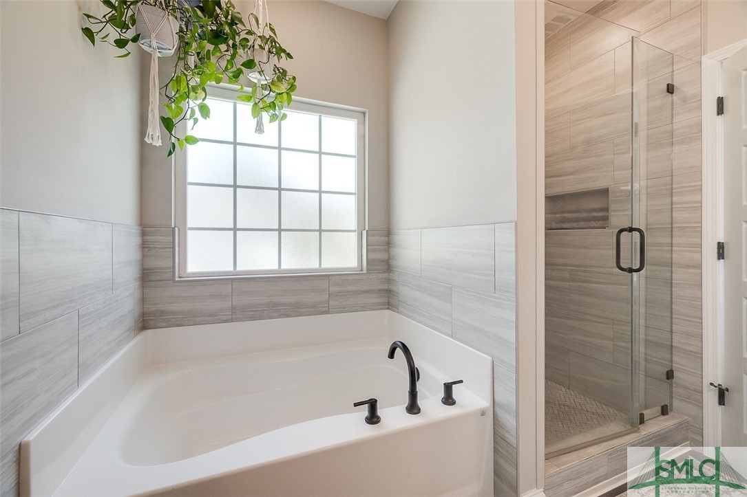 100 Sweetwater Circle Rincon, GA 31326 - Photo 24 of 42 Soaking tub