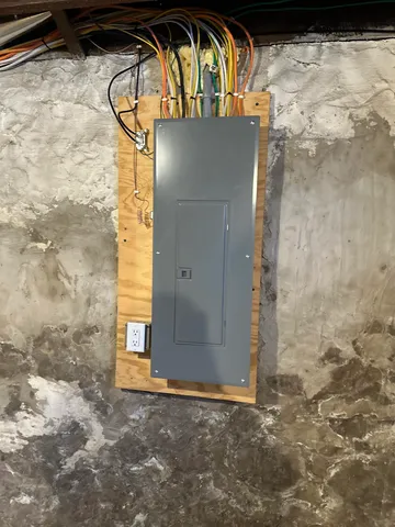 $324,900 | 325 West Maple Avenue, Beaver Dam, WI 53916