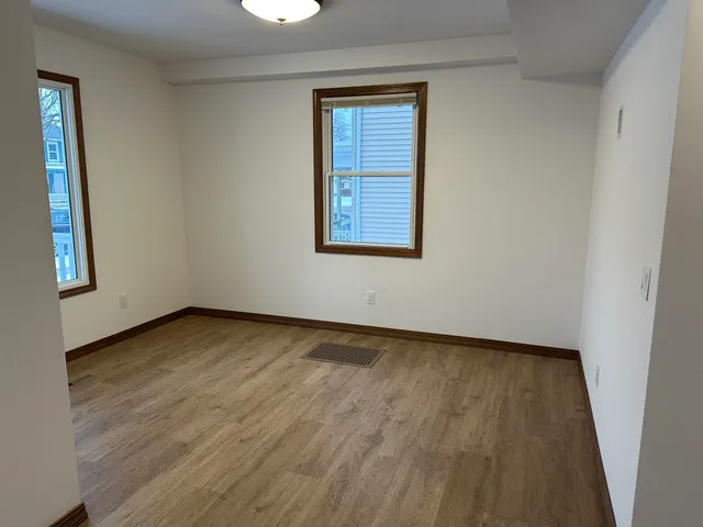 $324,900 | 325 West Maple Avenue, Beaver Dam, WI 53916