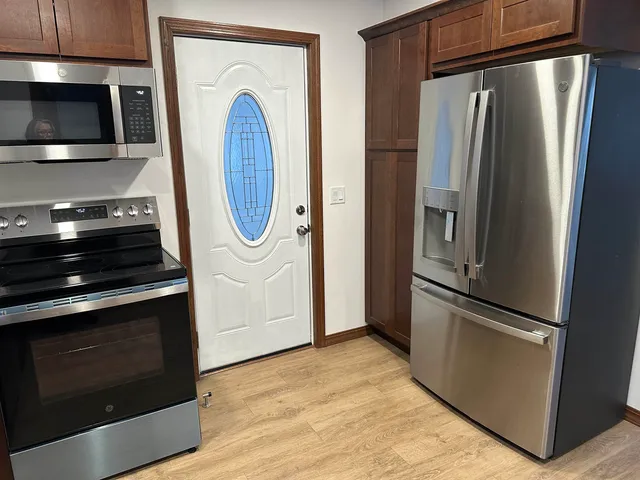 $324,900 | 325 West Maple Avenue, Beaver Dam, WI 53916