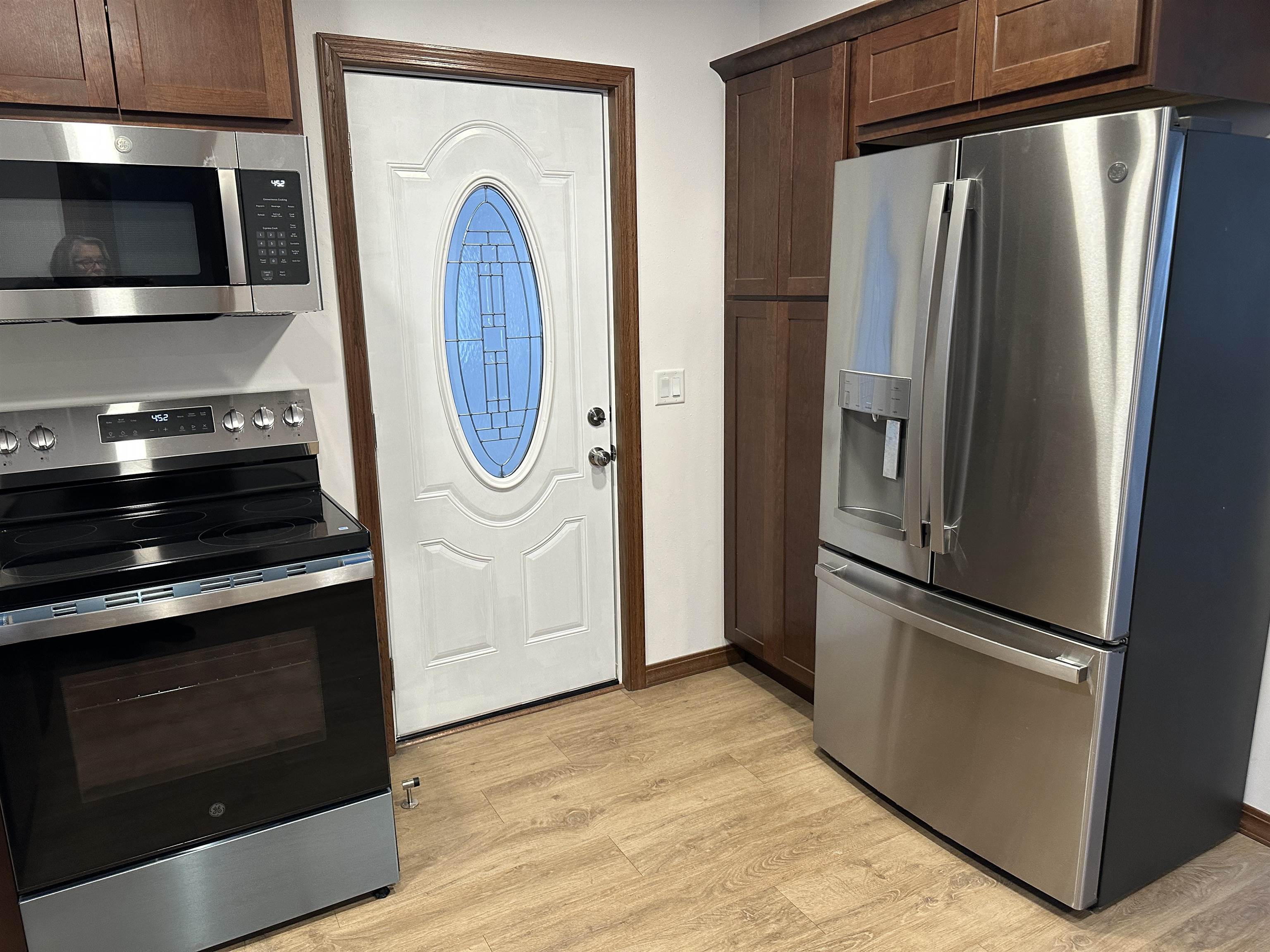 325 West Maple Avenue Beaver Dam, WI 53916 - Photo 6 of 19