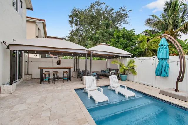 $850,000 | 10679 Palm Spring Drive, Boca Raton, FL 33428