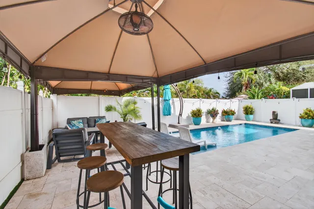 $850,000 | 10679 Palm Spring Drive, Boca Raton, FL 33428