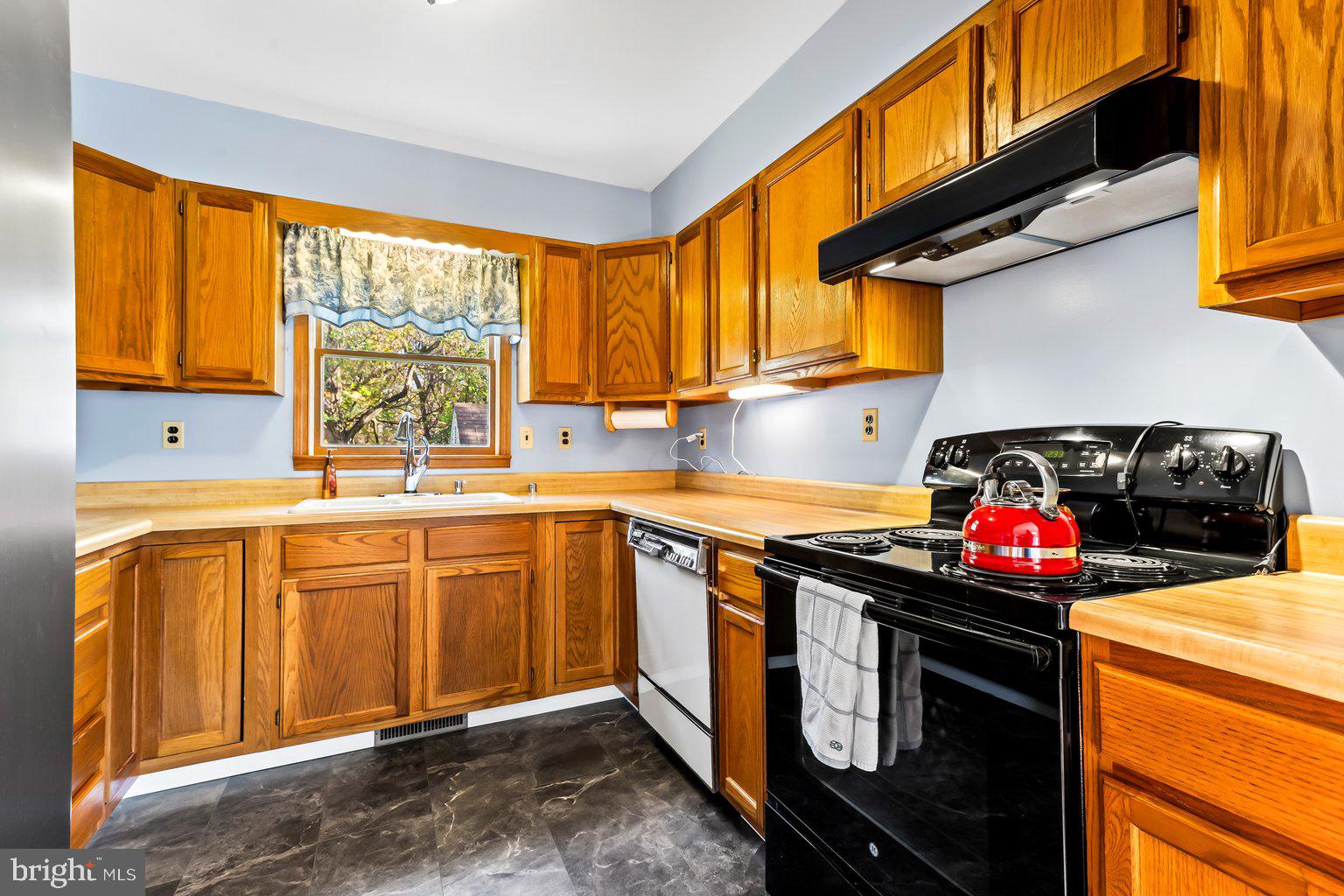 1222 Kendrick Road Rosedale, MD 21237 - Photo 7 of 40 Sparkling Kitchen
