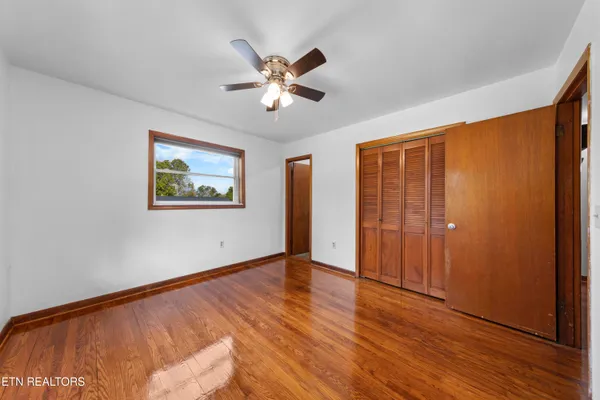 $298,500 | 328 Edgewood Drive, La Follette, TN 37766