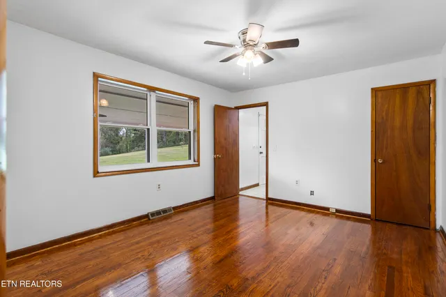 $298,500 | 328 Edgewood Drive, La Follette, TN 37766