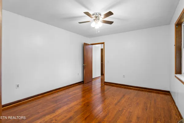 $298,500 | 328 Edgewood Drive, La Follette, TN 37766