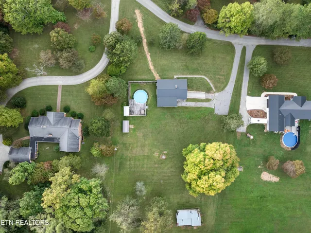 $298,500 | 328 Edgewood Drive, La Follette, TN 37766