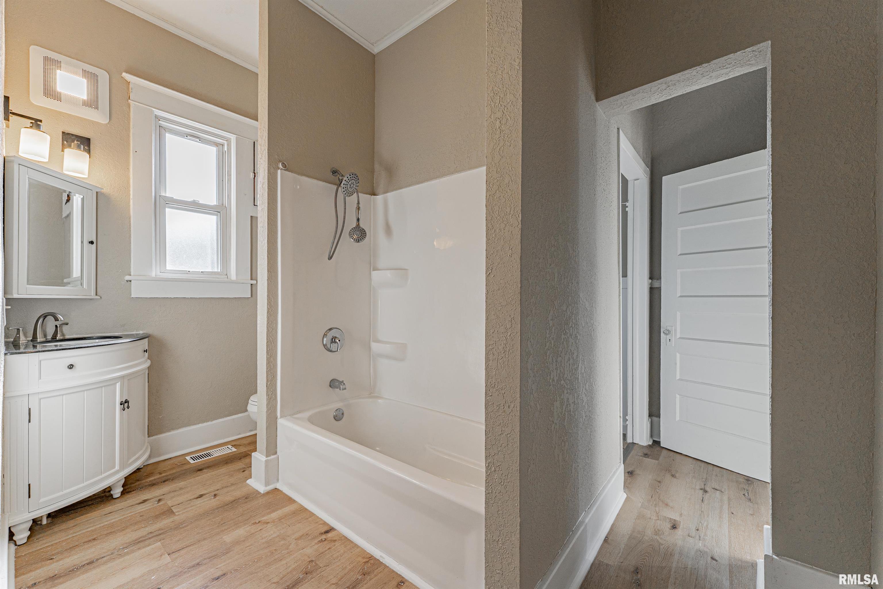 929 Decatur Street Lincoln, IL 62656 - Photo 15 of 28