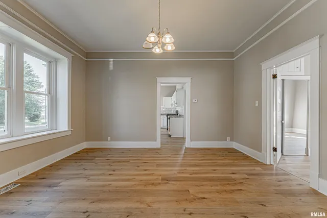 $220,000 | 929 Decatur Street, Lincoln, IL 62656