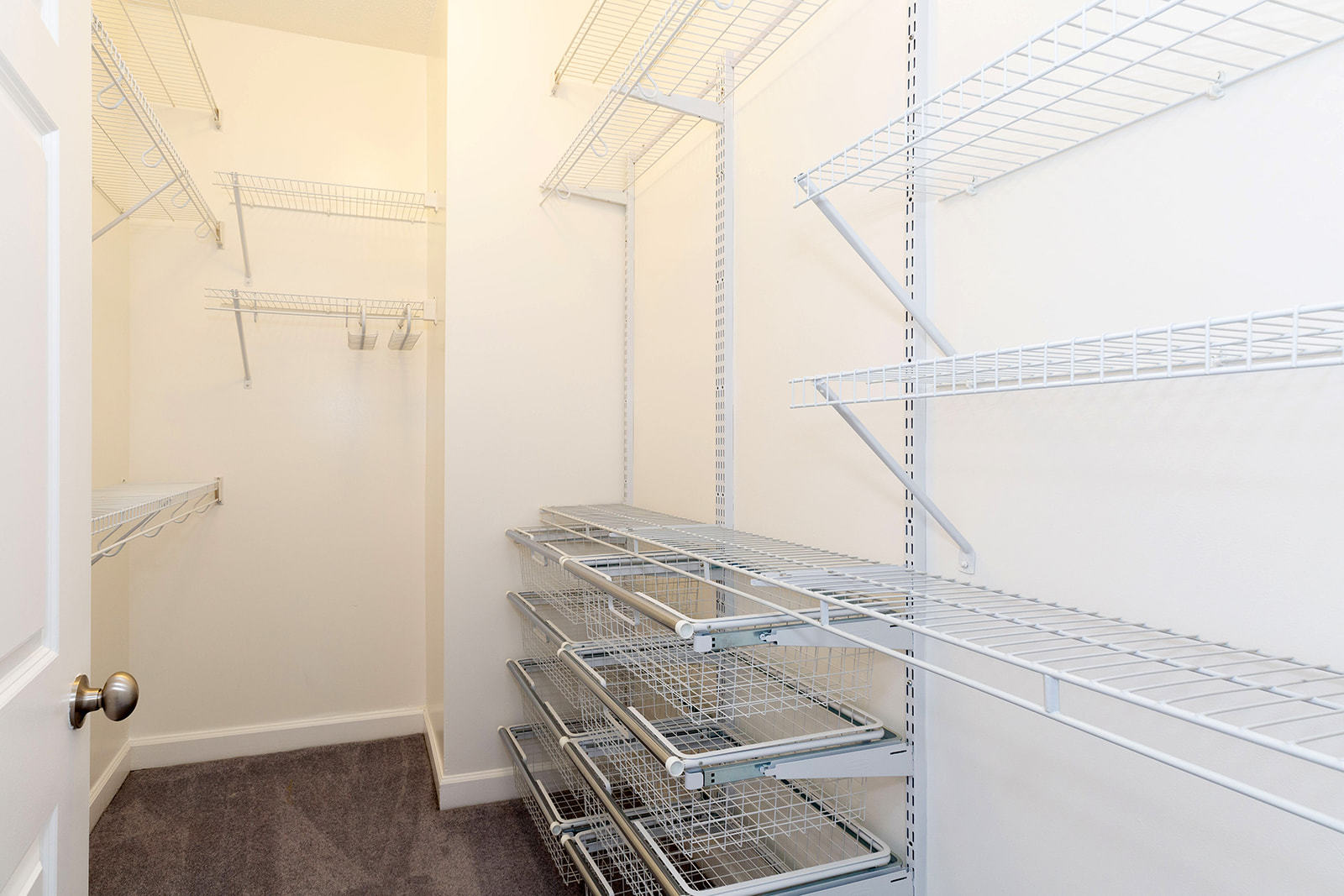 41 East 8th Street, Unit 1902 Chicago, IL 60605 - Photo 15 of 33
