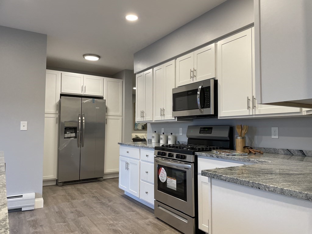 384 Third Street Fall River, MA 02721 - Photo 7 of 41
