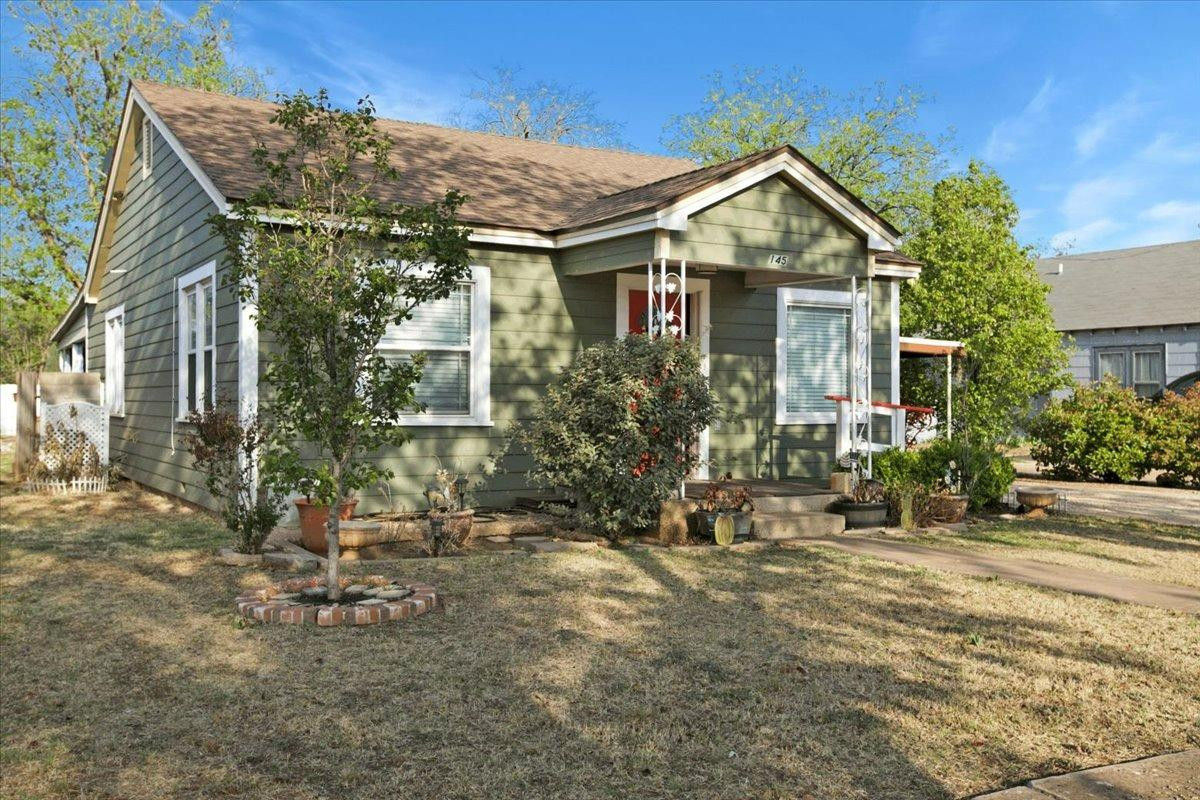 145 South 5th Street Slaton, TX 79364 - Photo 4 of 27 Photo 4