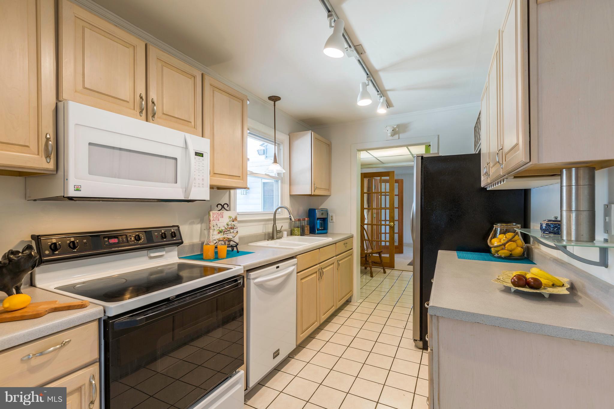 762 Dividing Road Severna Park, MD 21146 - Photo 6 of 30 Kitchen