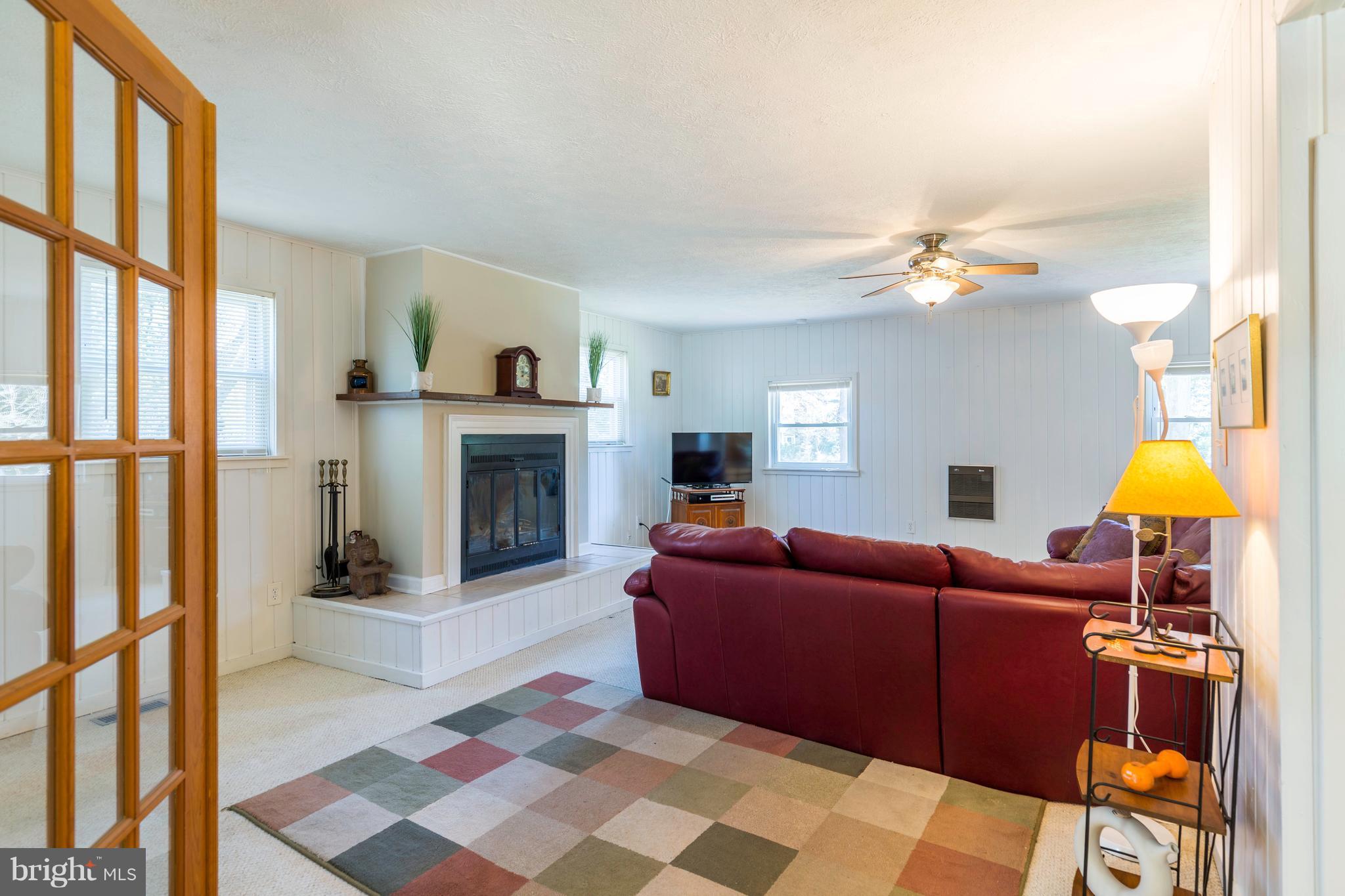 762 Dividing Road Severna Park, MD 21146 - Photo 7 of 30 Family Room