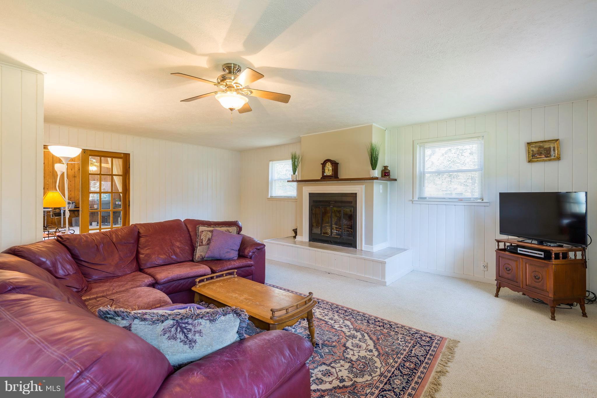 762 Dividing Road Severna Park, MD 21146 - Photo 8 of 30 Family Room