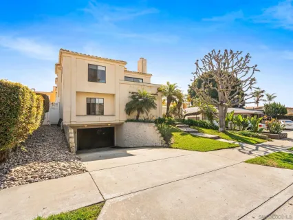 $1,495,000 | 863 Agate Street, Unit 4, San Diego, CA 92109