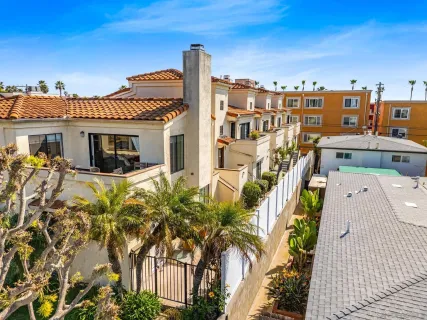 $1,495,000 | 863 Agate Street, Unit 4, San Diego, CA 92109
