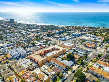 $1,495,000 | 863 Agate Street, Unit 4, San Diego, CA 92109