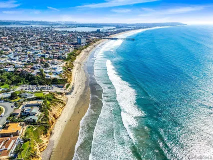 $1,495,000 | 863 Agate Street, Unit 4, San Diego, CA 92109