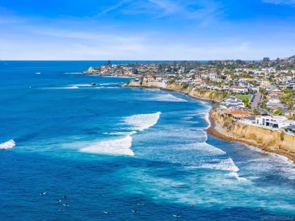 $1,495,000 | 863 Agate Street, Unit 4, San Diego, CA 92109