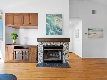 $1,495,000 | 863 Agate Street, Unit 4, San Diego, CA 92109