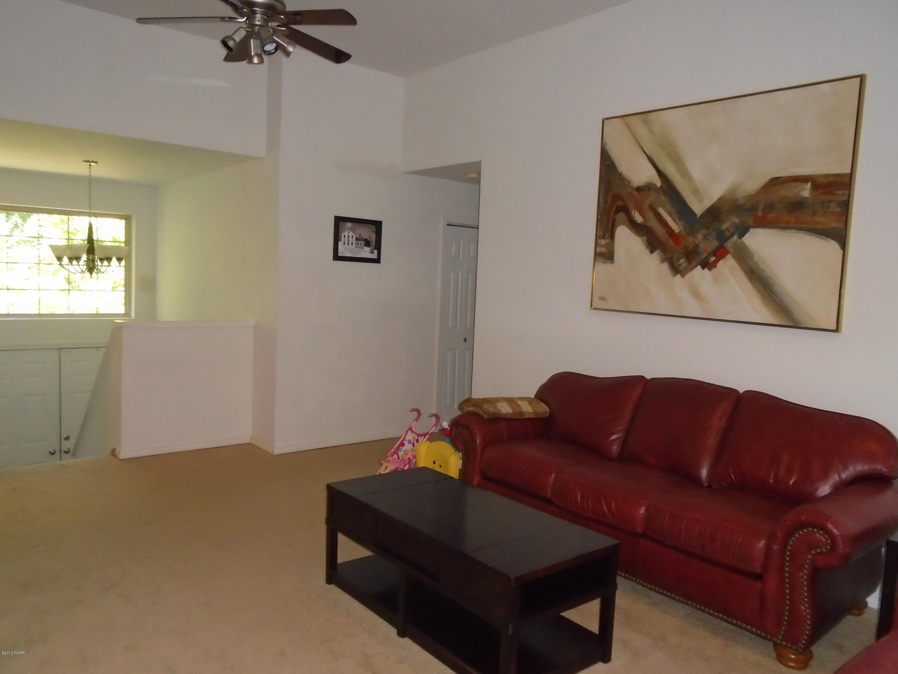 189 Pedersen Ridge Road Milford, PA 18337 - Photo 6 of 58