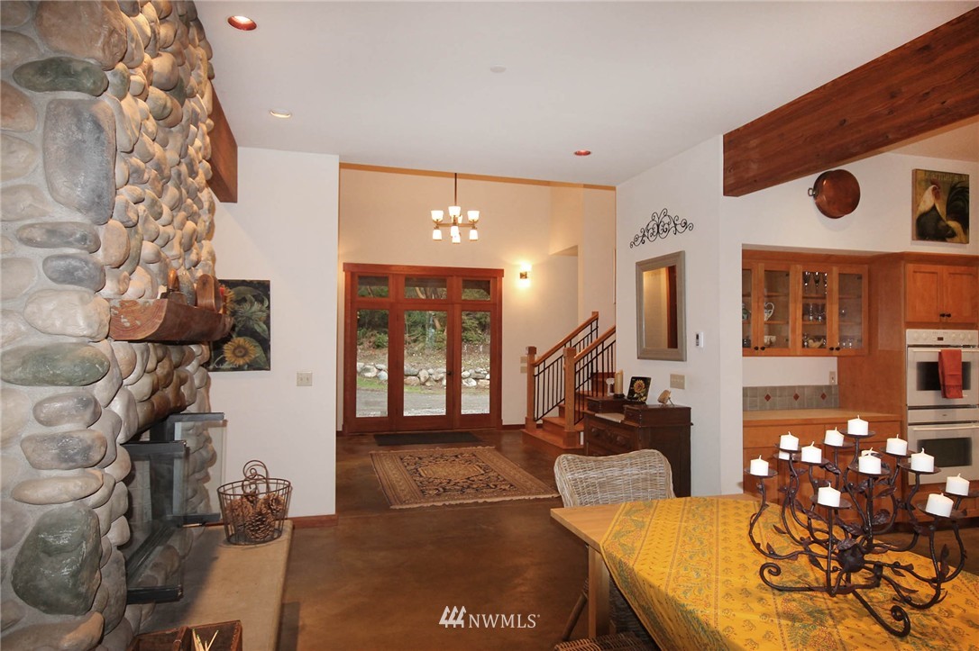 18826 Robinwood Road Southwest Vashon, WA 98070 - Photo 12 of 25 Gallery Image 12