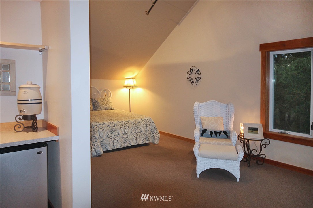 18826 Robinwood Road Southwest Vashon, WA 98070 - Photo 20 of 25 Gallery Image 20