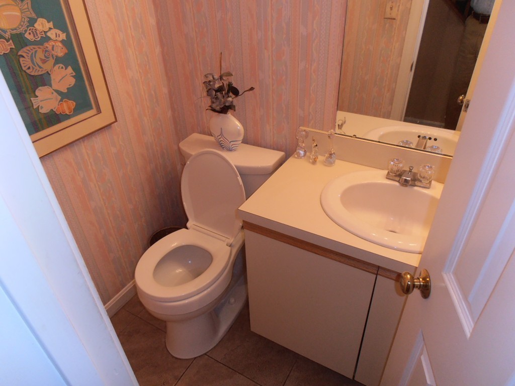 11 Oak Ridge Drive, Unit 3 Maynard, MA 01754 - Photo 6 of 17 Gallery Image 6