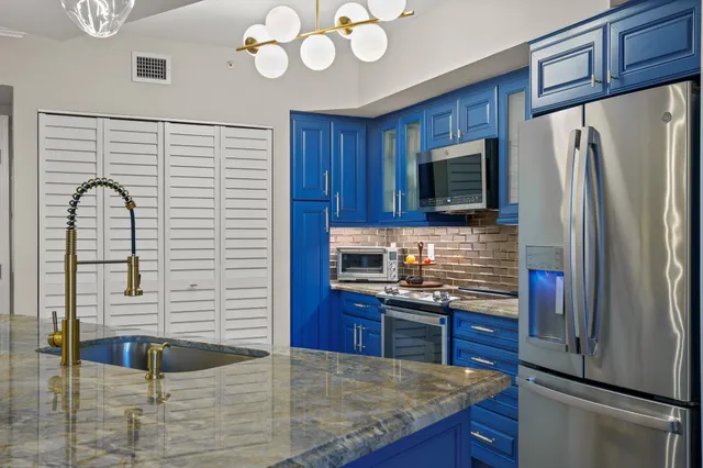 $8,500 | 600 South Dixie Highway, Unit 544, West Palm Beach, FL 33401