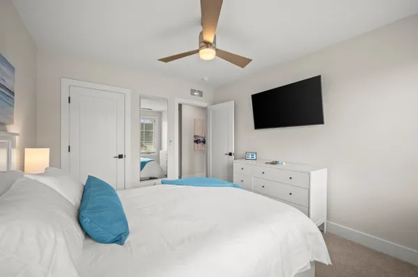 $1,049,000 | 152 Mariners Cove, St. Joseph, MI 49085