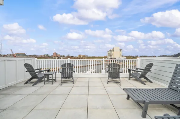$1,049,000 | 152 Mariners Cove, St. Joseph, MI 49085