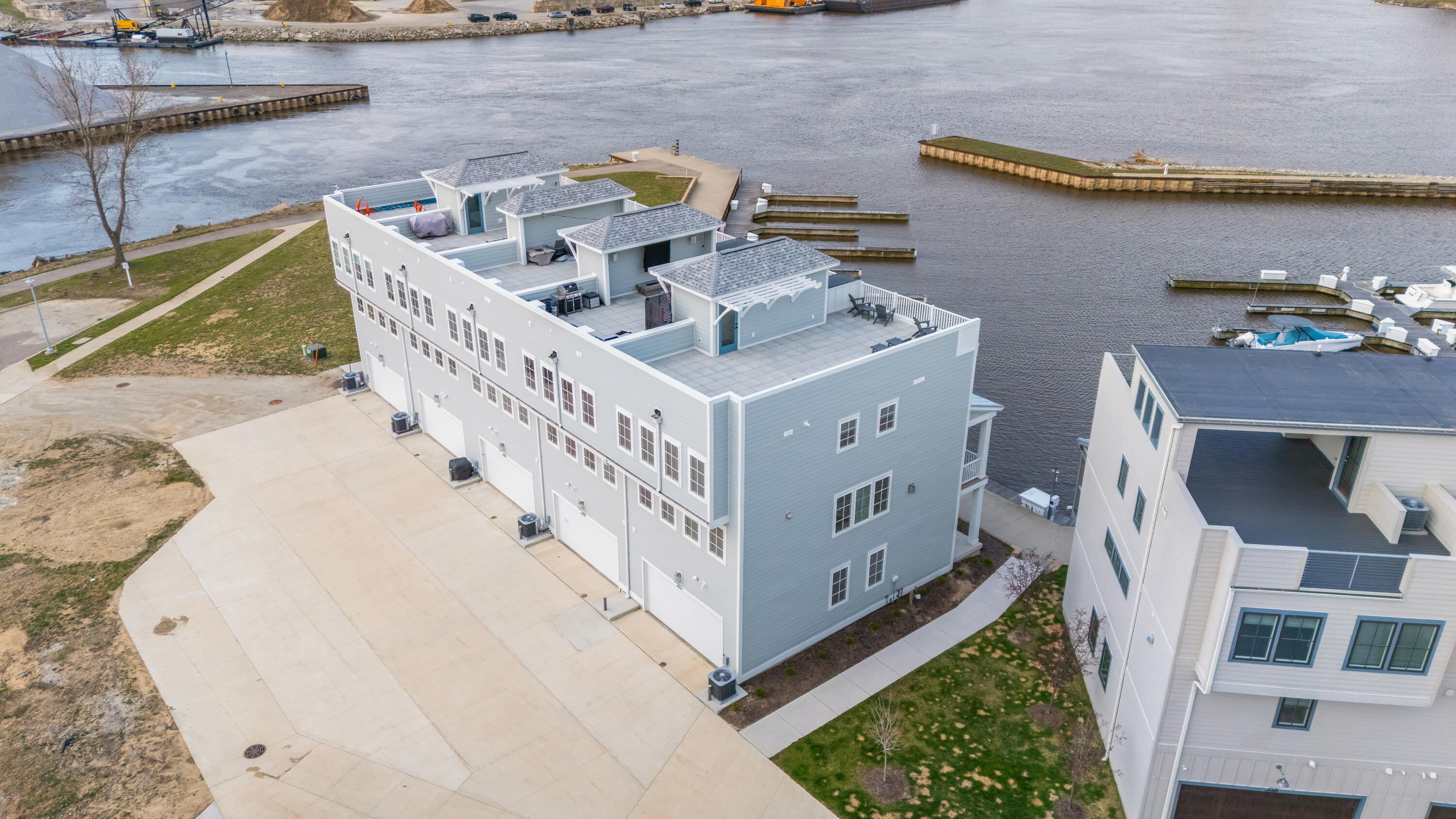 152 Mariners Cove St. Joseph, MI 49085 - Photo 43 of 53 49DJI_20260408224643_0015_D