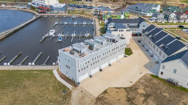 $1,049,000 | 152 Mariners Cove, St. Joseph, MI 49085