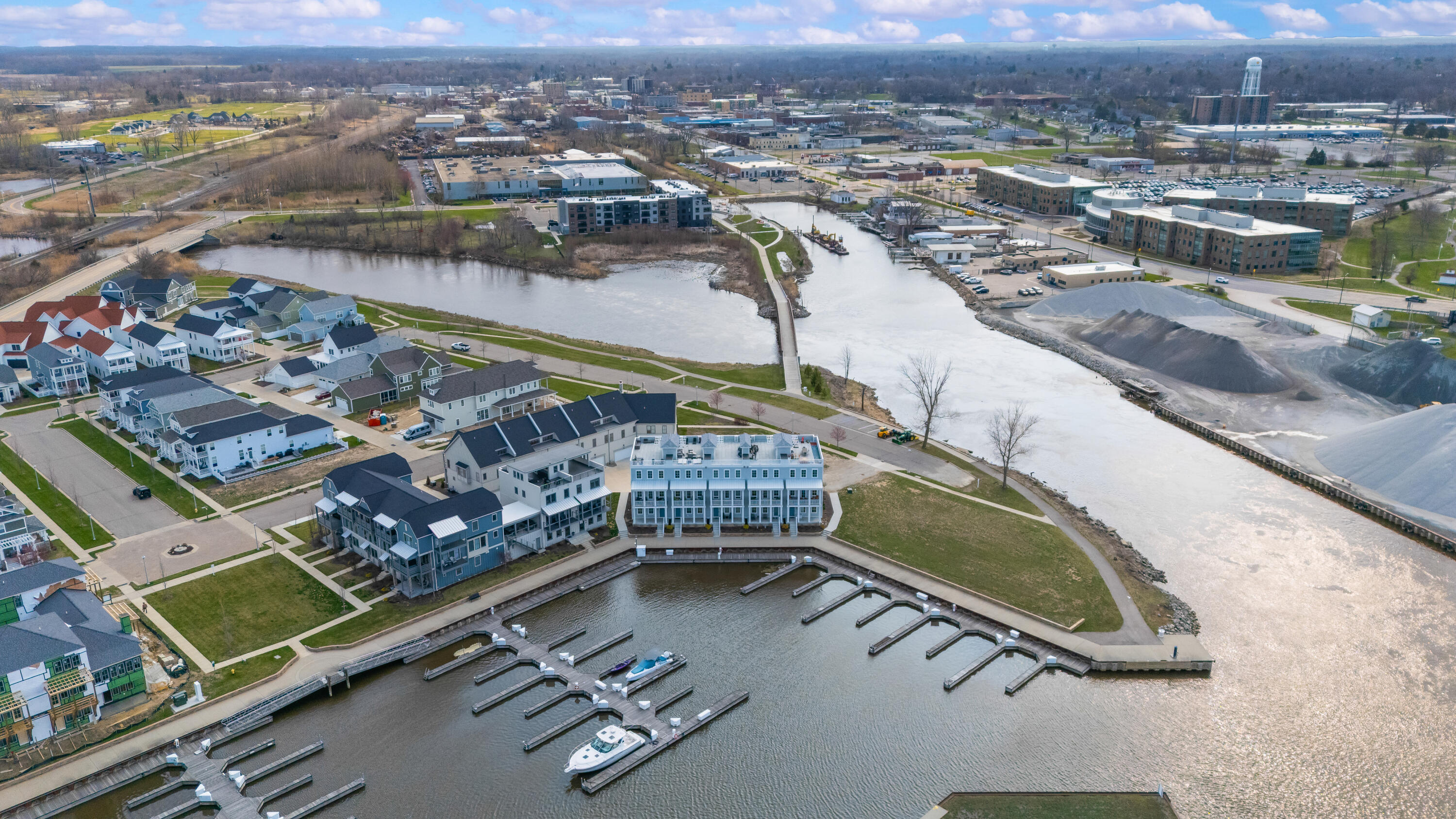 152 Mariners Cove St. Joseph, MI 49085 - Photo 45 of 53 53DJI_20260408224407_0008_D