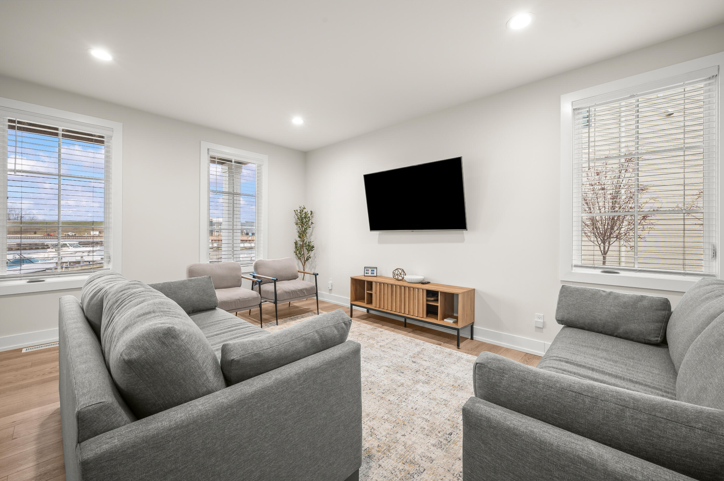 152 Mariners Cove St. Joseph, MI 49085 - Photo 9 of 53 10DSC_5398