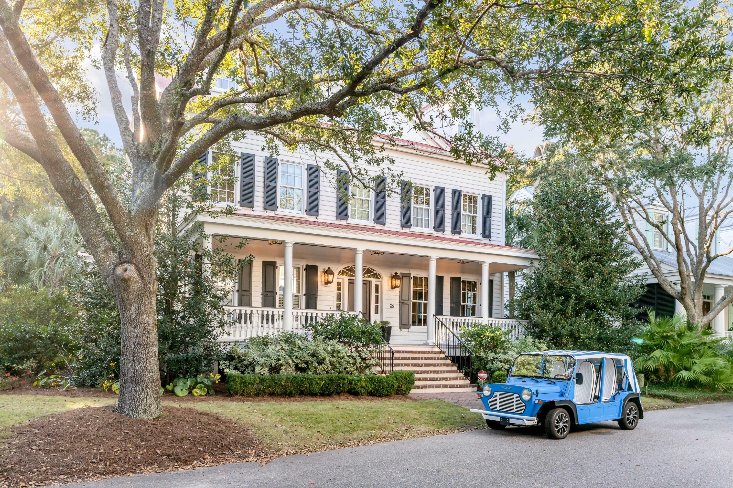 39 Isle Of Hope Road Mount Pleasant, SC 29464 - Photo 5 of 70 Front of house