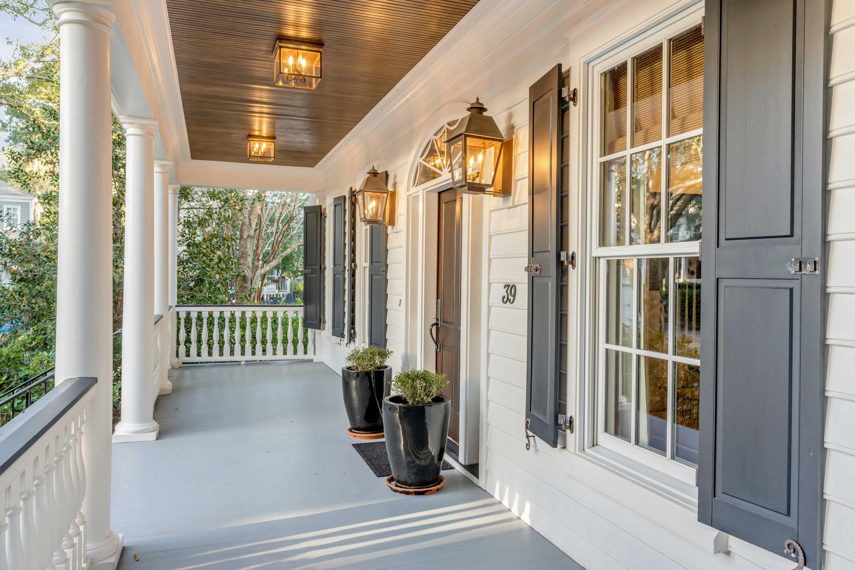 39 Isle Of Hope Road Mount Pleasant, SC 29464 - Photo 8 of 70 Front Porch