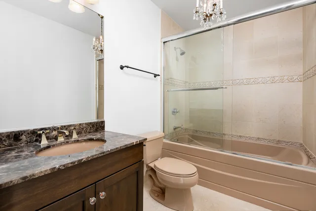 $2,100,000 | 21 East Huron Street, Unit 4701, Chicago, IL 60611