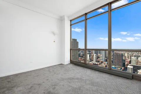 $2,100,000 | 21 East Huron Street, Unit 4701, Chicago, IL 60611