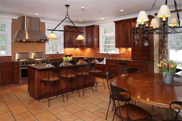 47 Pinecroft Road Weston, MA 02493 - Photo 2 of 12