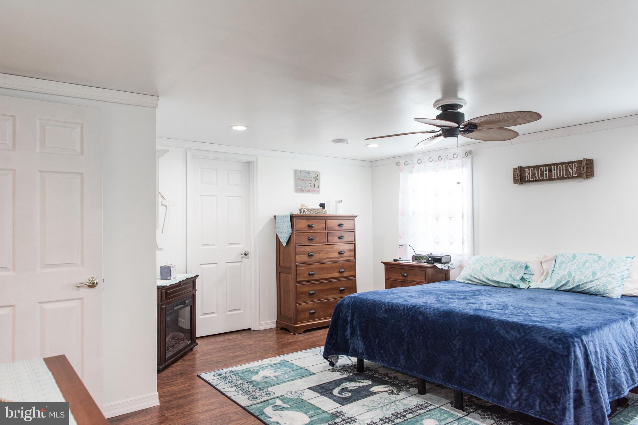 900 Rosedale Avenue Baltimore, MD 21237 - Photo 14 of 24 Master bedroom