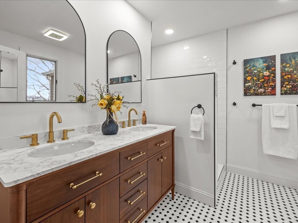 102 Spring Lane Canton, MA 02021 - Photo 17 of 36