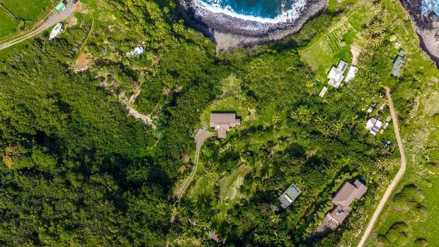 $2,200,000 | 1004 North Honokala Road, Unit B, Haiku, HI 96708